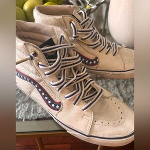 WOMENS VANS SKATE SHOES RED WHITE BLUE